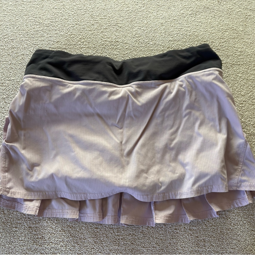 Lululemon back on track skirt